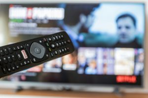 Installer IPTV Smarters X : Guide complet 2026 sur Smart TV, Fire Stick et Android TV